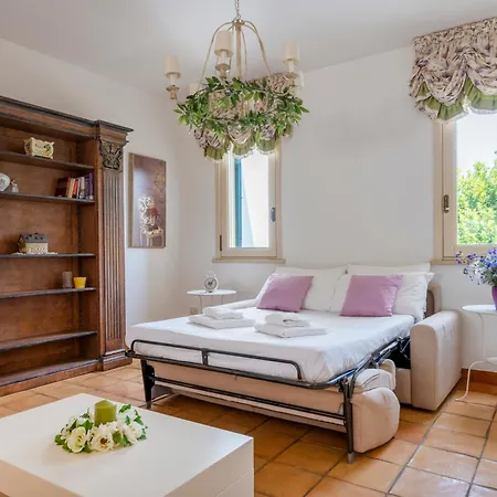Villa Poggio Verde With Pool - Exclusive Retreat Noicattaro Exterior photo