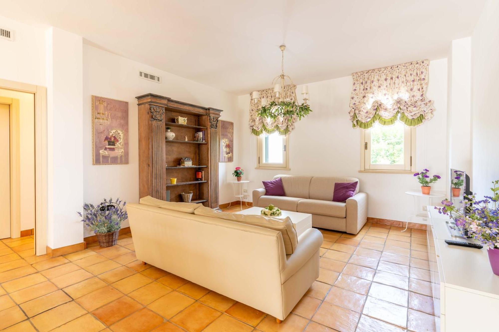 Poggio With Pool - Exclusive Retreat