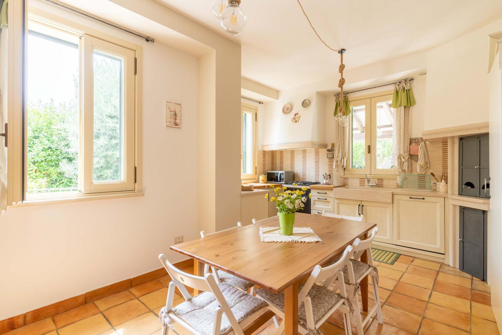 Poggio With Pool - Exclusive Retreat Villa Noicattaro